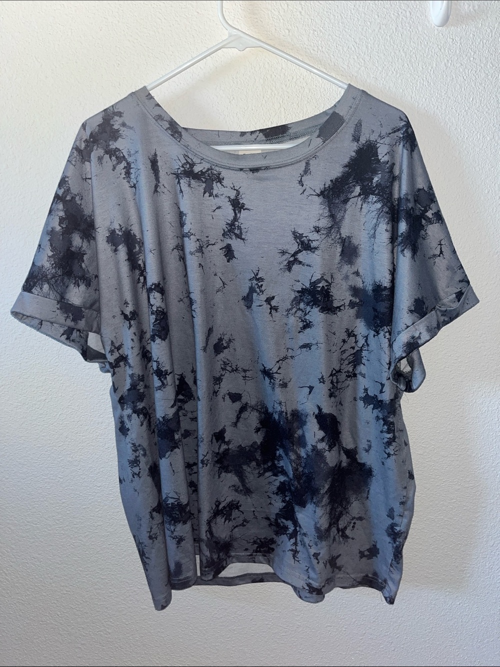 Relaxed Gray Tie-Dye Short Sleeve Tee